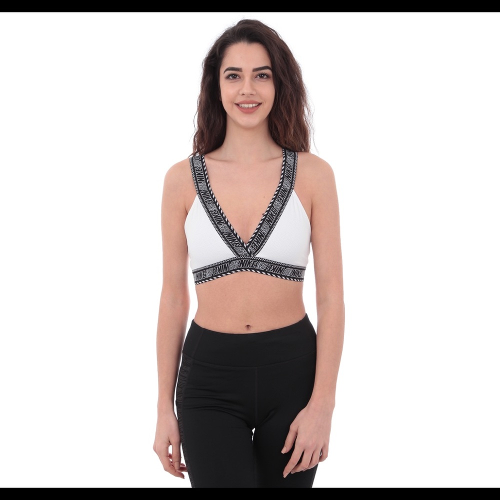 SOLD NWT Nike White Indy Sports Bra: Medium - Picture 3 of 7